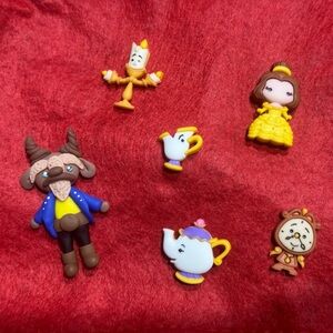 NWOT 6 piece magnet set!